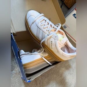 Adidas Gazelle Bold taupe colorway